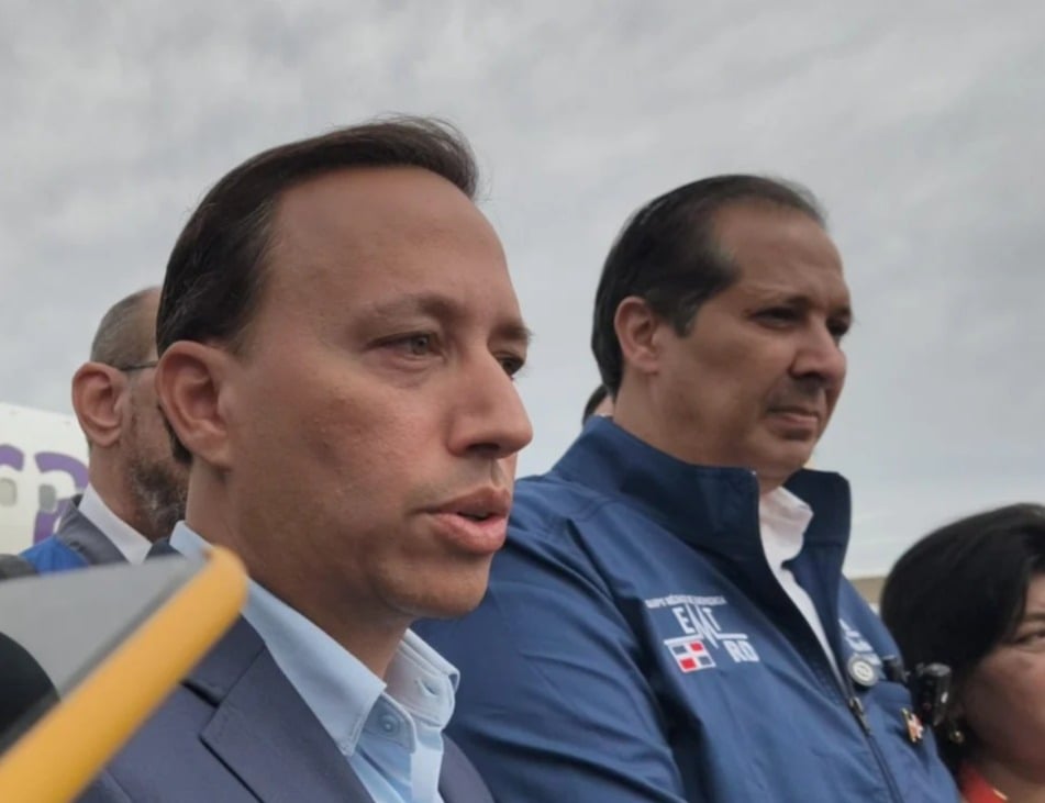 República Dominicana concluye misión de ayuda en Venezuela tras doble terremoto en La Guaira y promete regresar