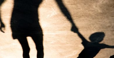 Mujer con supuestos problemas de salud mental habría causado la muerte de su hija en Manoguayabo