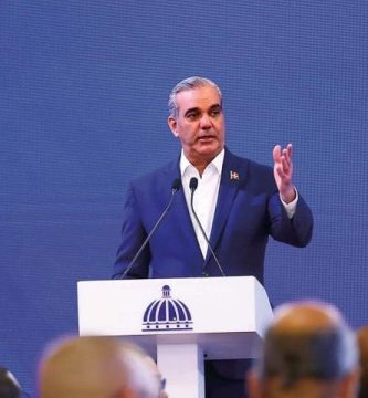 “El papel aguanta de todo”: Cuestionan al Gobierno por repetir anuncios de obras