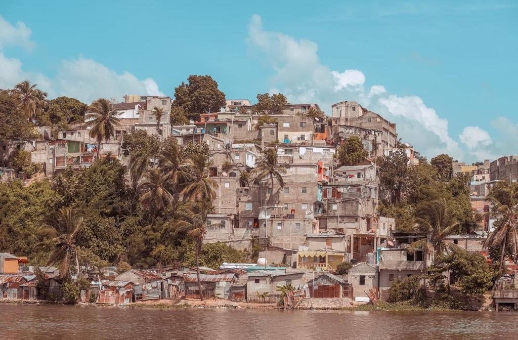 María Vásquez: “La calidad de vida de los dominicanos está cada vez más deteriorada”