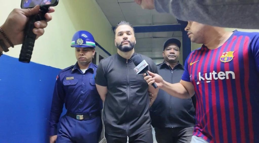 Doctor acusado de abuso sexual paga garantía económica y es arrestado nuevamente por un caso similar en SFM