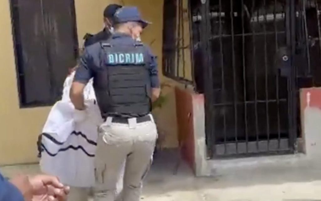 Encuentran dos cuerpos en avanzado estado de descomposición dentro de apartamento en el Distrito Nacional