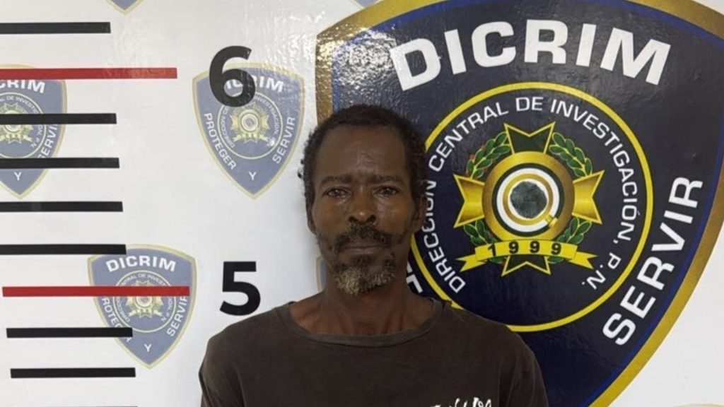 Arrestan al chulo, acusado de ingresar en casa y robar tabletas y teléfonos bajo amenazas