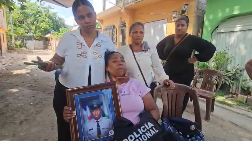 “Mi hijo estaba borracho, él era policía, no atracador”: Exigen justicia por muerte de raso en Mendoza