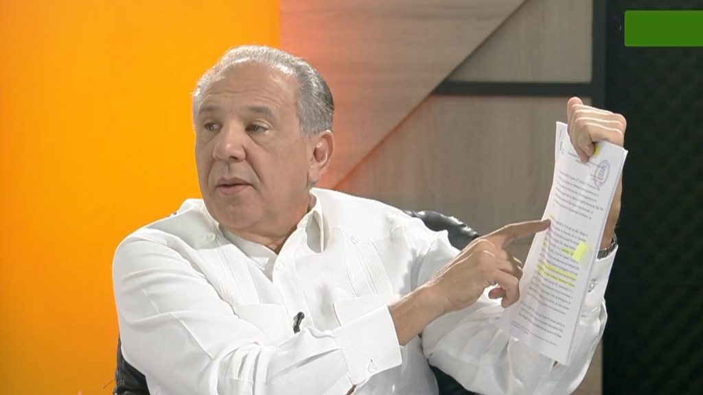 José Ramón Peralta reta a presentar pruebas que lo vinculen a irregularidades durante su gestión
