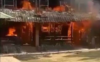 Fuerte incendio destruye campamento de Comatillo en Bayaguana