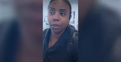 Pasajera denuncia mal manejo de equipaje con Arajet