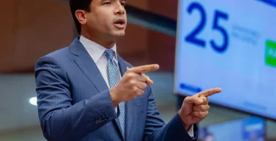 Rechazan propuestas de Omar Fernández para reforzar libertad de expresión en nuevo Código Penal