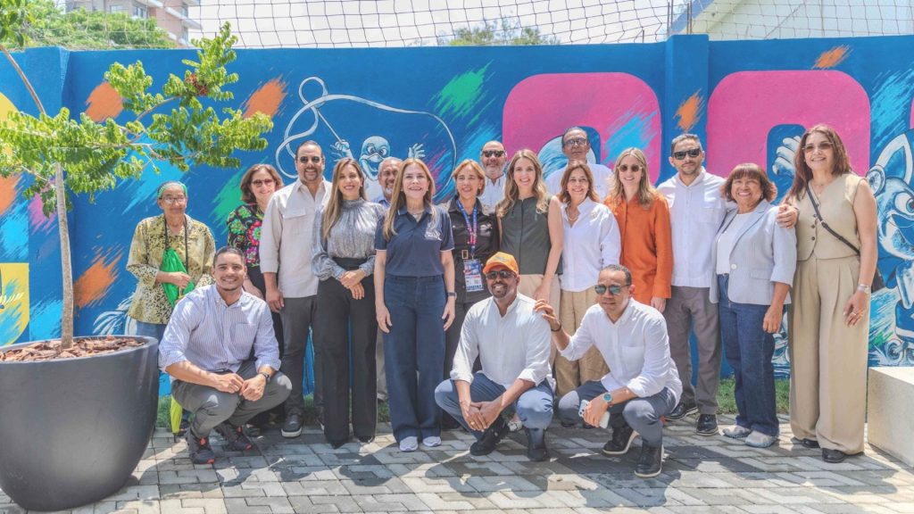 Inauguran parque con mural conmemorativo de los Juegos Centroamericanos