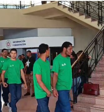 Dictan tres meses de prisión preventiva contra cuatro acusados de asaltar joyería en Santiago