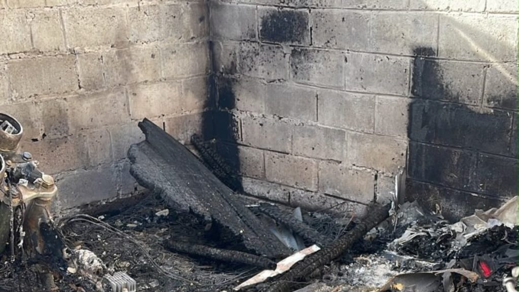 Al menos siete familias pierden sus hogares tras voraz incendio en Fantino