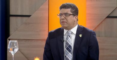 Dio Astacio asegura que el 95 % de las iglesias operan con déficit financiero y defiende la labor pastoral