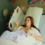 Hija de Daddy Yankee da a luz y presenta a su bebé Eira Del Mar