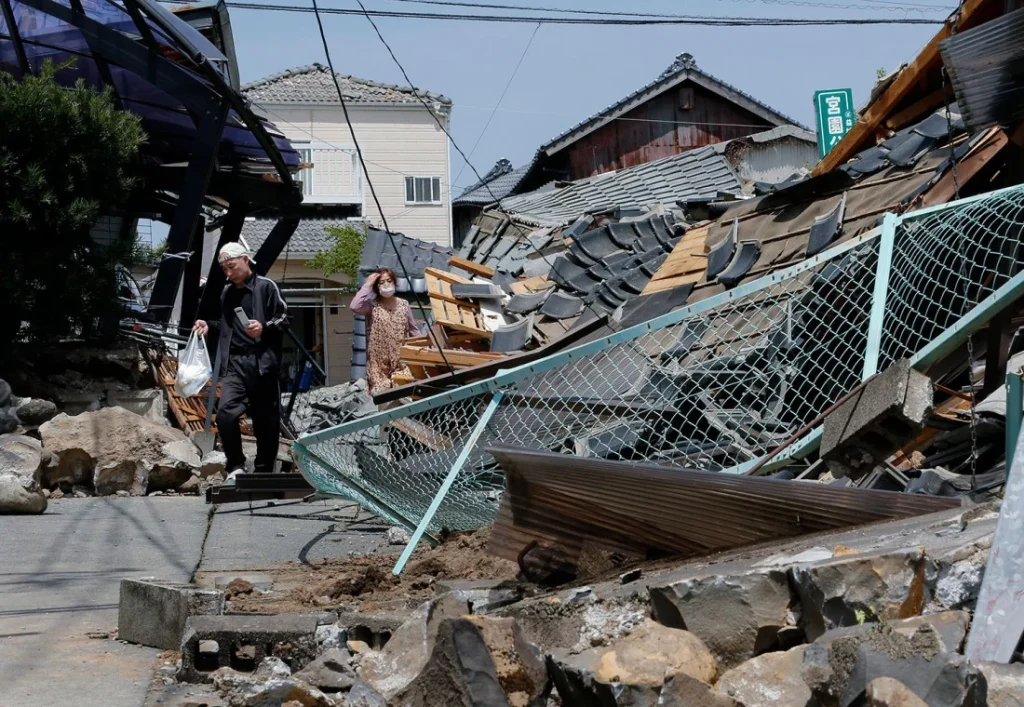 Terremoto de magnitud 7,1 golpea suroeste de Japón y provoca que declaren alerta de tsunami