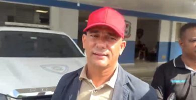 Se entrega director de Bellas Artes de SFM acusado de abuso contra una menor