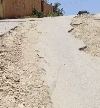 “Eso es brinco y brinco”: agricultores de La Chalona de San Juan claman por carretera que lleva décadas en abandono