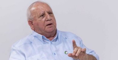 Salud Pública pide al Mescyt verificar las acreditaciones profesionales de Ernesto Fadul