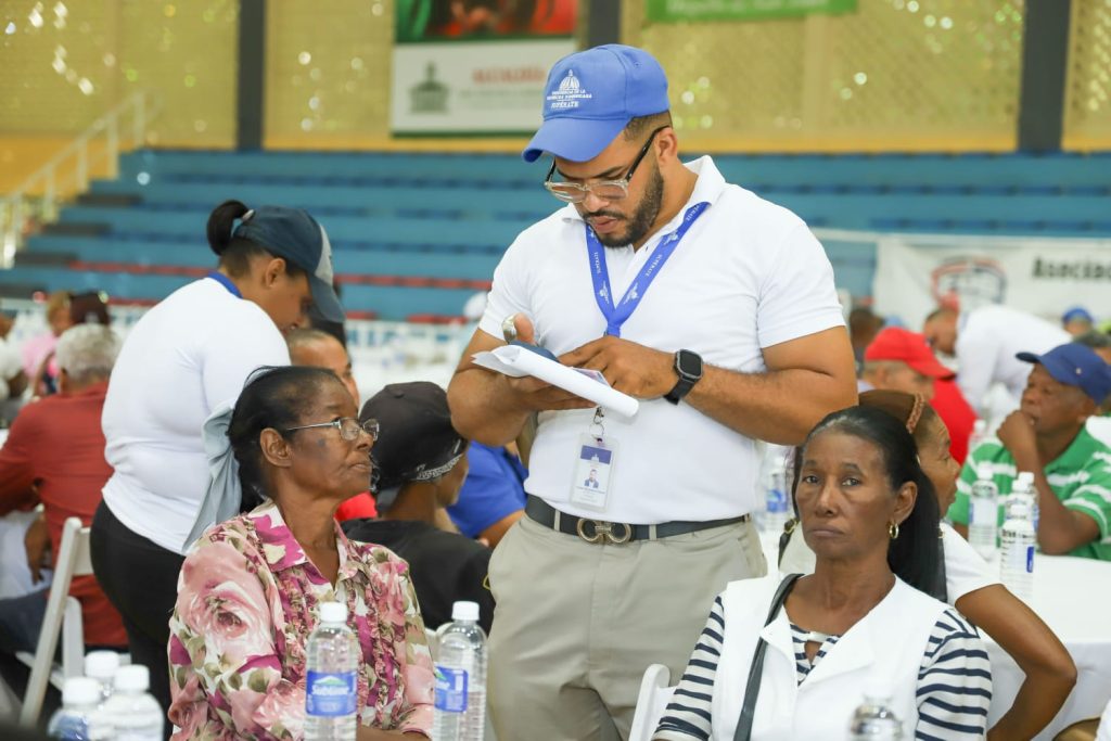 Más de 56 mil familias de San Juan reciben apoyo de los programas de Supérate
