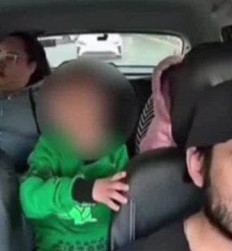 «Es un niño especial»: Mujer explota contra taxista porque le pidió calmar a su hijo autista