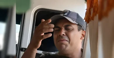 Hombre protagoniza episodio conmovedor frente en autobús