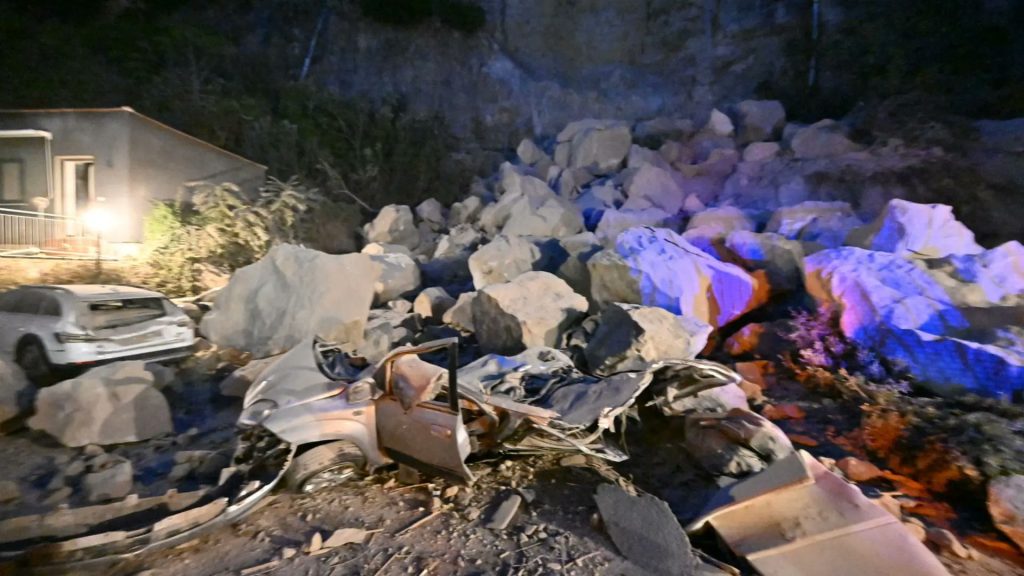 Un terremoto de 4,7 grados causa numerosos daños y al menos 8 heridos leves en Nápoles