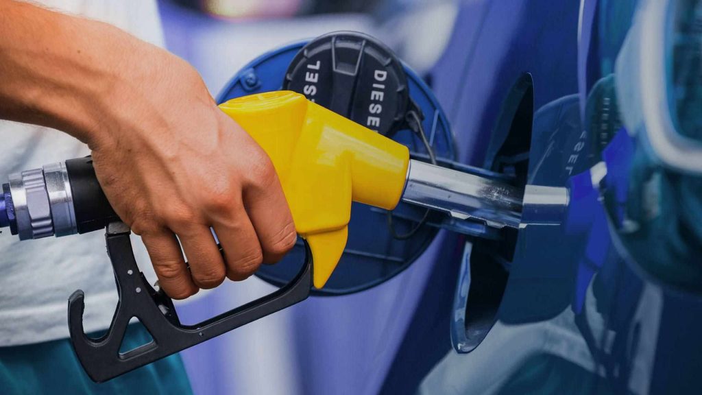 ¡Otra vez congelados! Gobierno mantiene precios de principales combustibles
