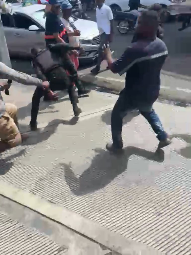 ASDN se pronuncia tras enfrentamiento entre agentes municipales y vendedor ambulante que dejó heridos