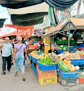 Alto costo de los alimentos afecta a familias y comerciantes