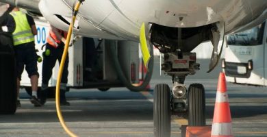 Viajeros aéreos temen que alza del combustible de avión genere aumento en precio de pasajes