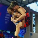 ¡El verdadero triunfo! Julio Rodríguez gana bronce y demuestra grandeza ayudando a su rival