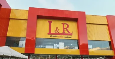 Incendio afecta tienda en la avenida Las Américas