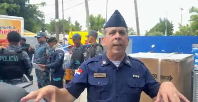 Policía muestra electrodomésticos recuperados tras incendio en L&R Comercial