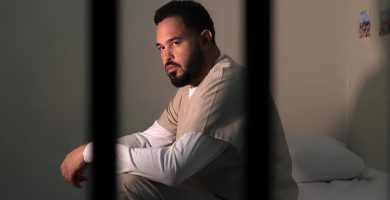 Juez federal rechaza terminar anticipadamente la libertad supervisada de Raphy Pina por temor a reincidencia