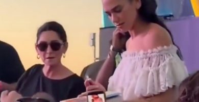 “¿Tengo una biografía?”: Dua Lipa queda sorprendida al ver un libro no autorizado sobre su vida