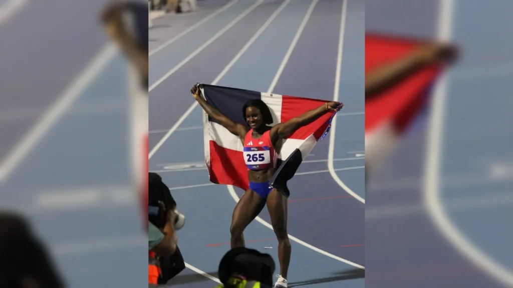 Liranyi Alonzo conquista oro y rompe marca histórica