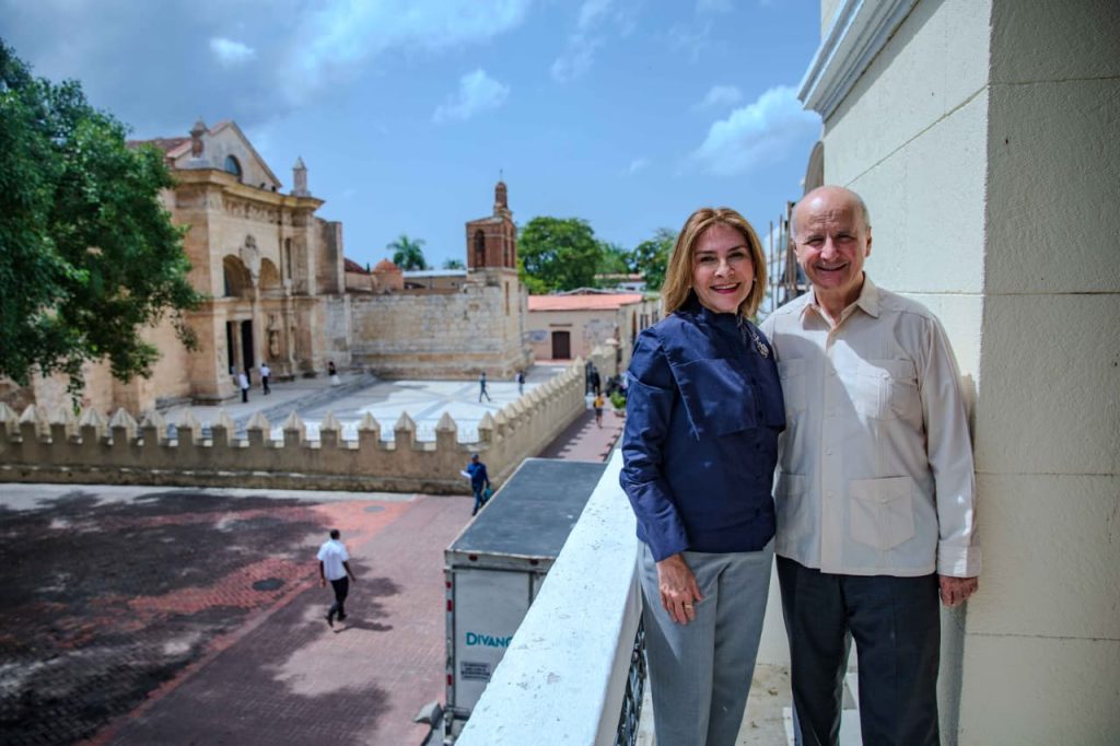 Expresidente de Costa Rica valora gestión de Carolina Mejía en Santo Domingo