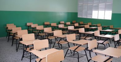 Tienen previsto reducir el déficit de aulas en un 50 %, según Roberto Herrera