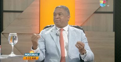 Yván Lorenzo dice gobierno ha incrementado nómina pública con «botellas»
