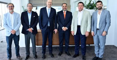UNICARIBE recibe ministro argentino Federico Sturzenegger para dialogar sobre liderazgo, transformación del Estado e innovación pública