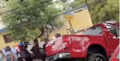 Tres personas, incluida una niña, mueren atropelladas por vehículo pesado en Los Ríos