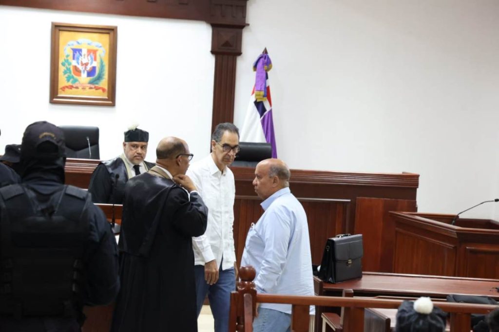 ¡Se quedan en prisión! Santiago Hazim y otros cinco imputados por caso SeNaSa