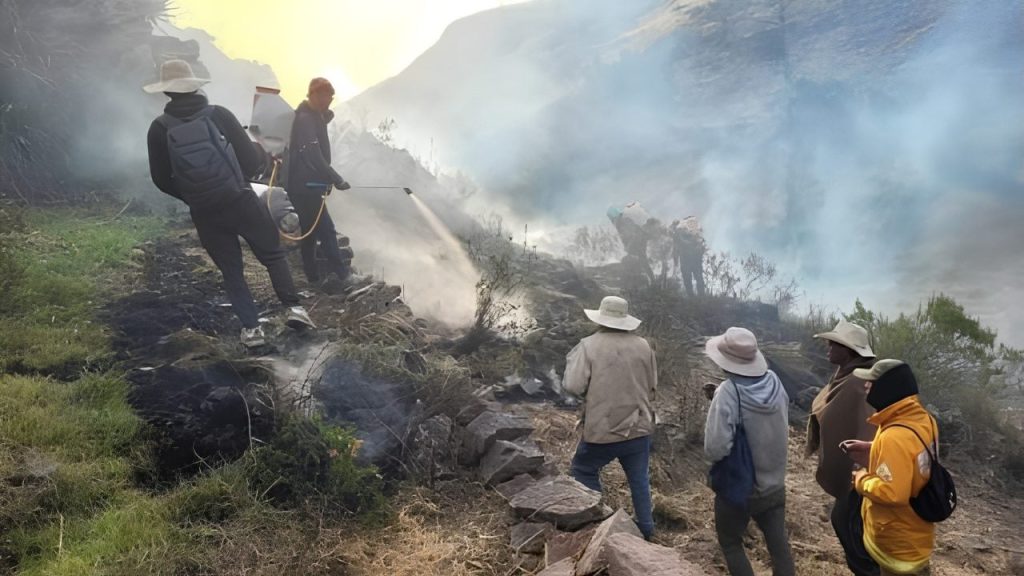 Incendio forestal afecta santuario peruano