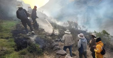 Incendio forestal afecta santuario peruano