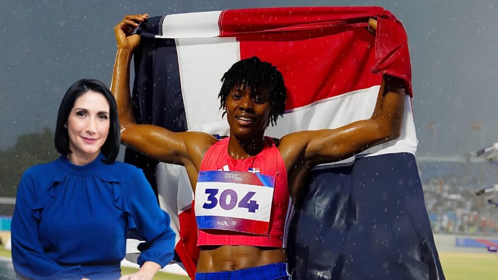 Bajo la lluvia y con emoción: Raquel Arbaje apoya triunfo de Marileidy Paulino