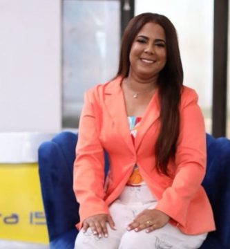 Periodista de Telemicro Elbania Flores lanza proyecto televisivo “En Salud con Elbania Flores”