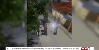 Alarmante incidente entre hombre y grupo de oficiales en Santo Domingo