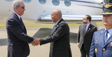 Presidente Abinader llega a Cali para participar en la transmisión de mando presidencial de Colombia