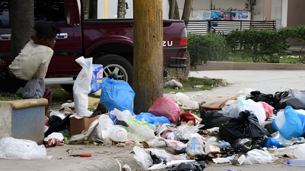 Denuncian calles llenas de basura en San Luis, en SDE
