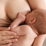 Lactancia materna: entre retos y una normativa desfasada