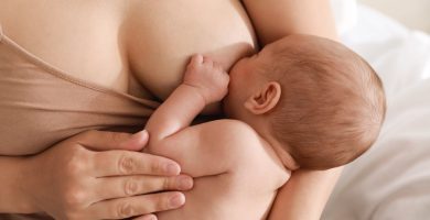 Lactancia materna: entre retos y una normativa desfasada